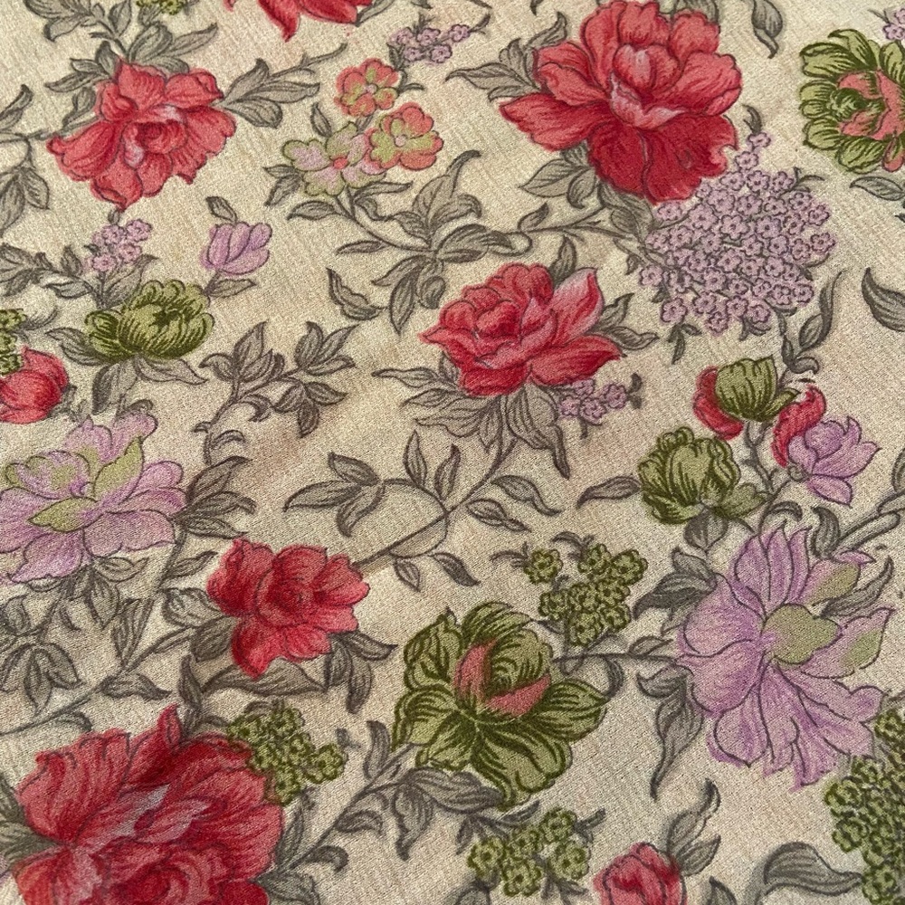 Floral Print Beige Fabric 2.5yd Crafts DIY Sewing Projects Fashion Clothes Decor